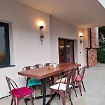 Nio Planet Golem, Durres Casa de Férias Golem (Tirana)
