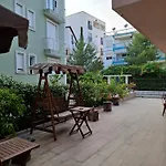 Nio Planet Golem, Durres Casa de Férias