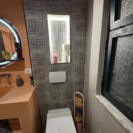 Nio Planet Golem, Durres Σπίτι διακοπών Golem (Tirana)