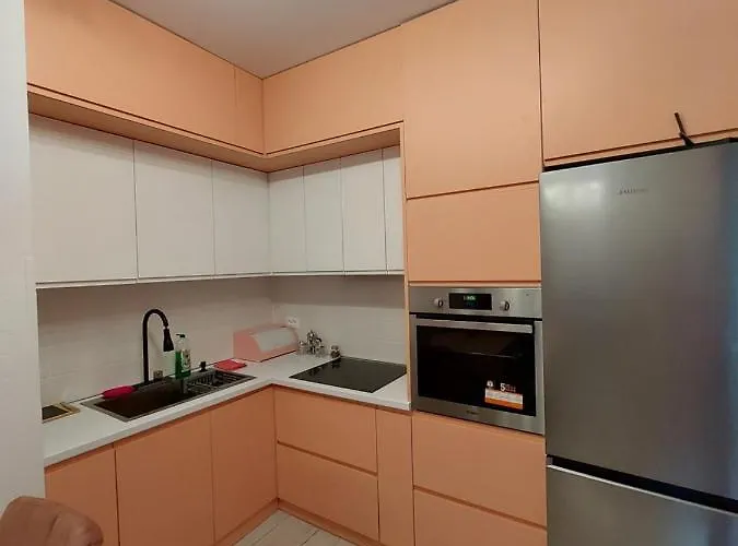 Nio Planet Golem, Durres Prázdninový dům Golem (Tirana)