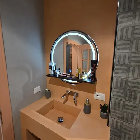 Nio Planet Golem, Durres Holiday home