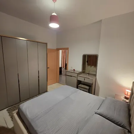 Nio Planet Golem, Durres Holiday home *