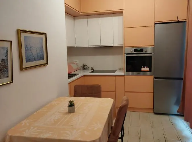 Nio Planet Golem, Durres * Golem (Tirana)