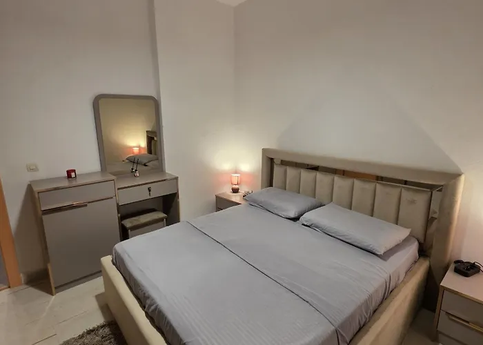 Nio Planet Golem, Durres Ferienhaus Golem (Tirana)