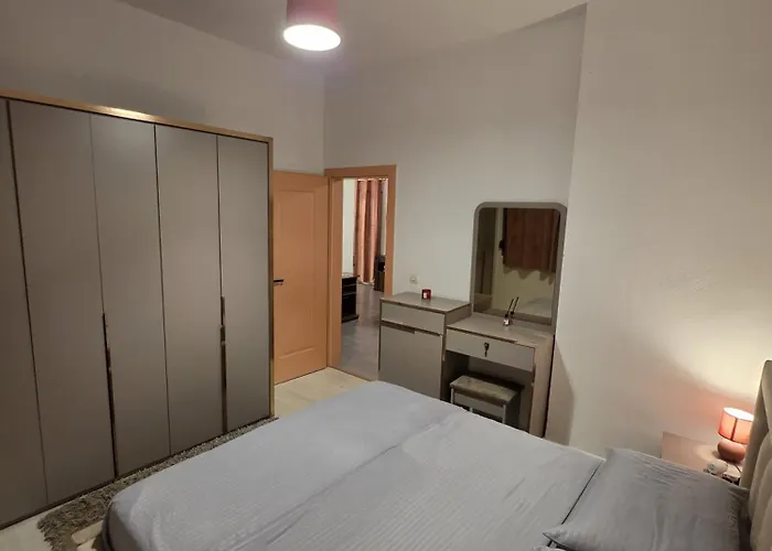 Nio Planet Golem, Durres Ferienhaus *